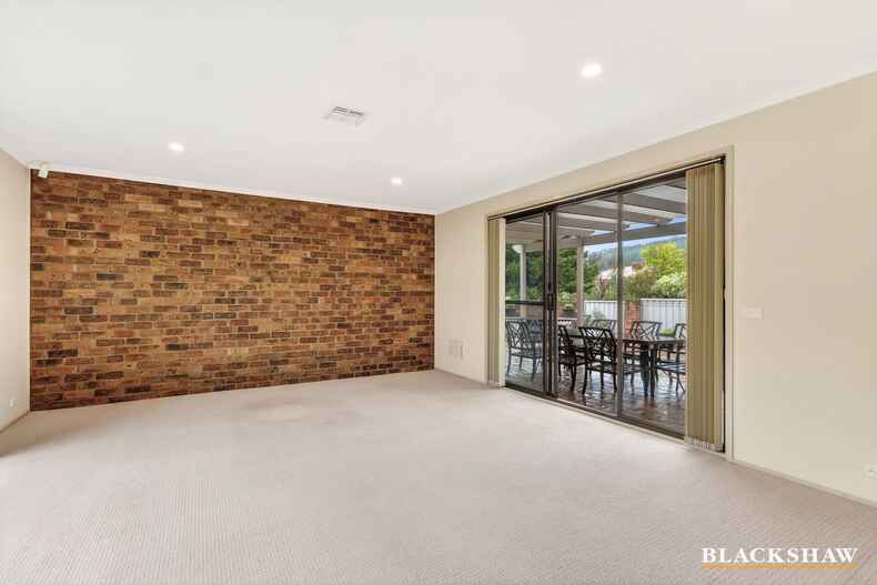 25 Shepherdson Place Isaacs 25 Shepherdson Place Isaacs