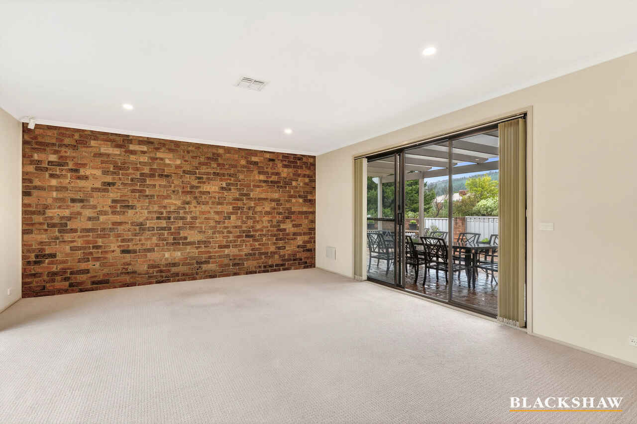 25 Shepherdson Place Isaacs