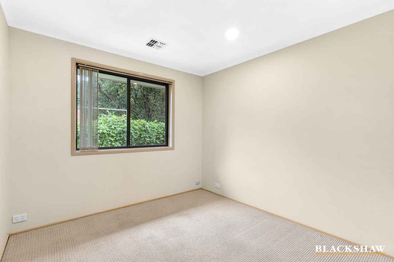 25 Shepherdson Place Isaacs