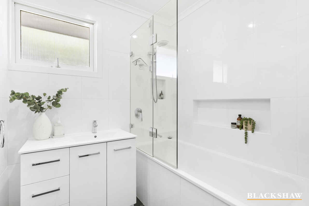 2 Crowther Place Curtin