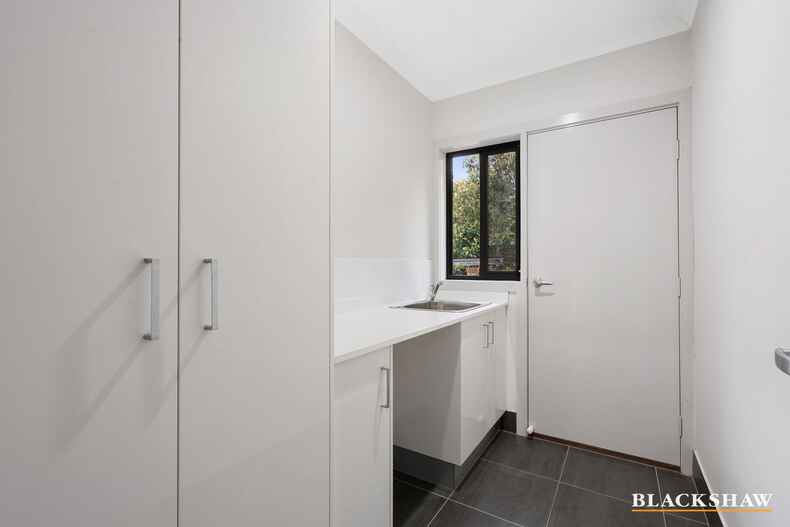 2/9 Mayo Street Weetangera