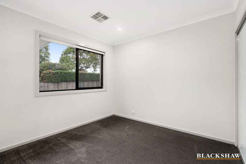 2/9 Mayo Street Weetangera