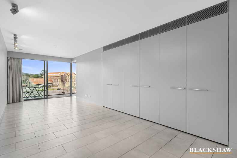 29/21 Eastlake Parade Kingston