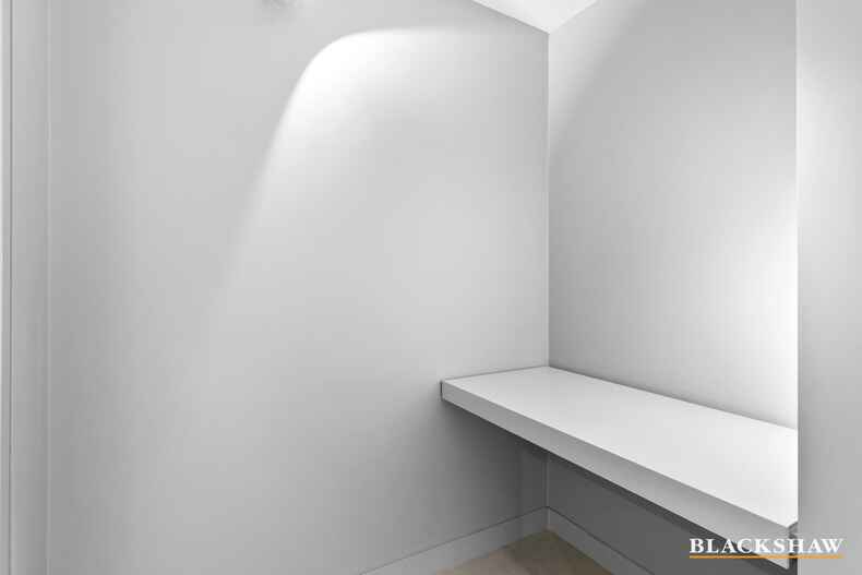 29/21 Eastlake Parade Kingston