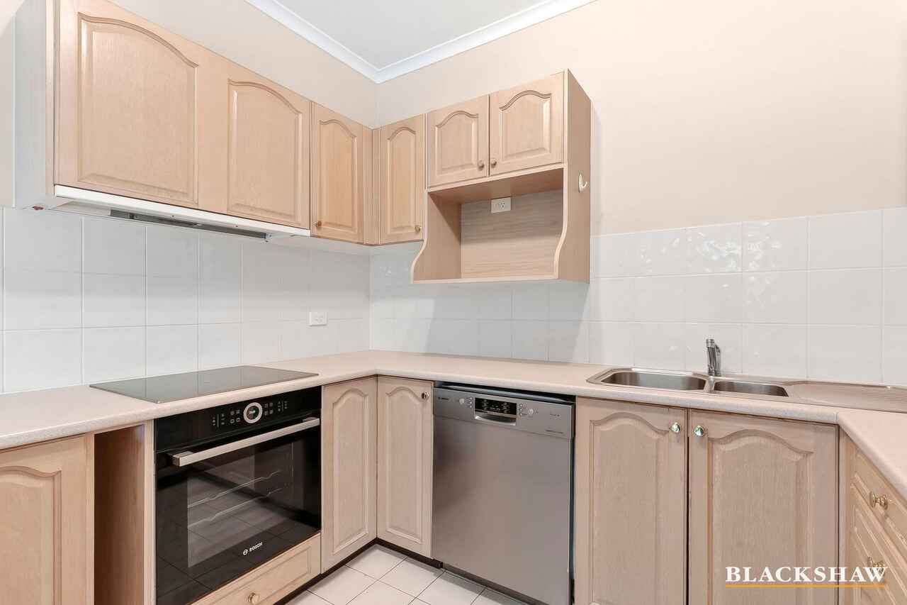 1C/2 Currie Crescent Griffith