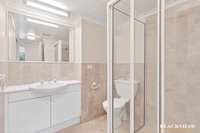 1C/2 Currie Crescent Griffith 1C/2 Currie Crescent Griffith