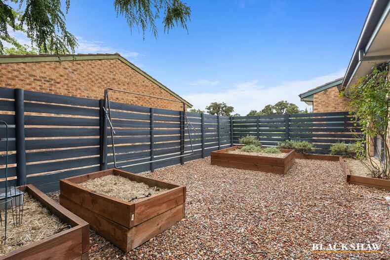 4/60 Dalley Crescent Latham