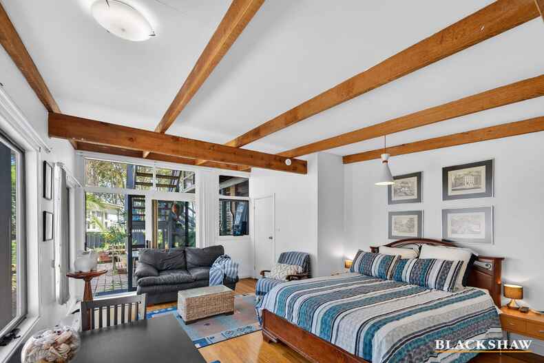 1/5 Karana Close Long Beach