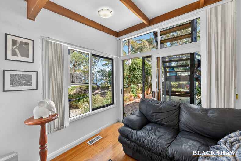 1/5 Karana Close Long Beach