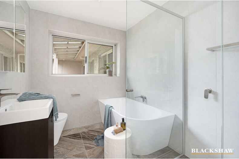 1/120 Lambrigg Street Farrer