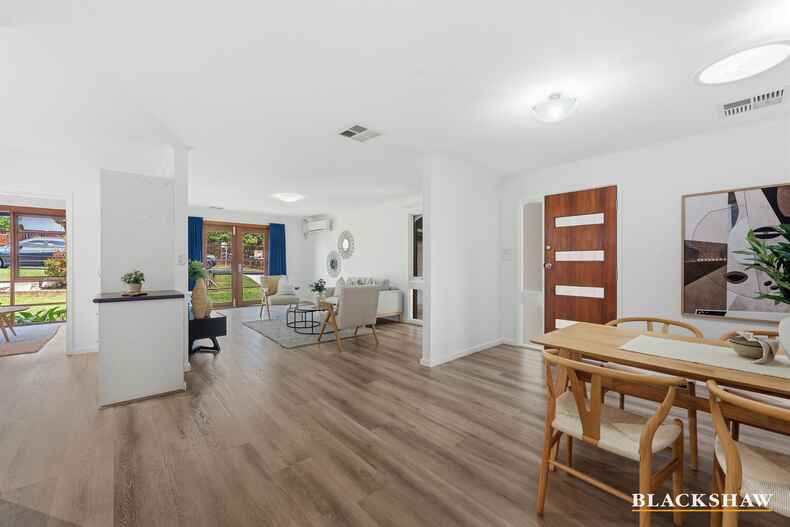 45 Surveyor Street Crestwood