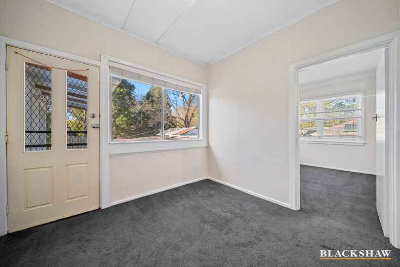 30 Hirst Avenue Queanbeyan 30 Hirst Avenue Queanbeyan