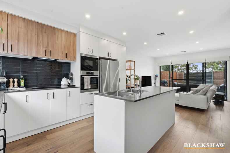 50/33 Braybrooke Street Bruce