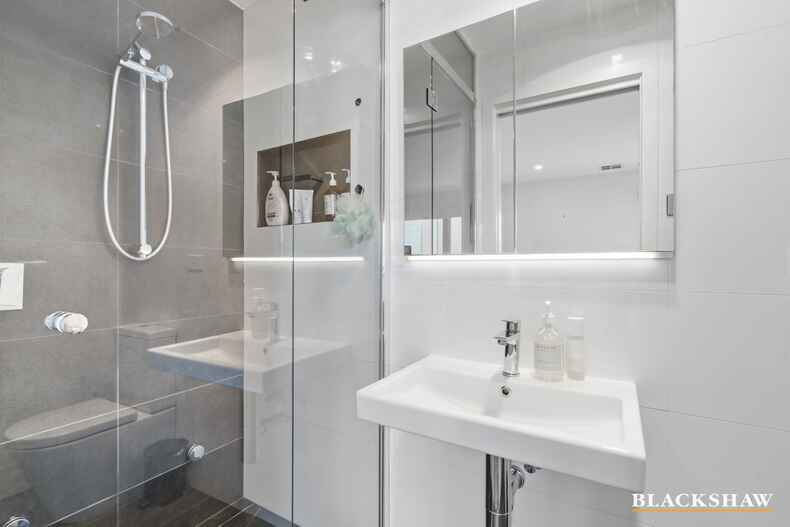 50/33 Braybrooke Street Bruce