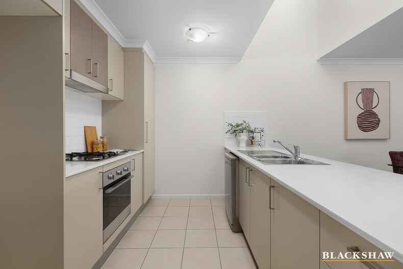 99 Burrumarra Avenue Ngunnawal