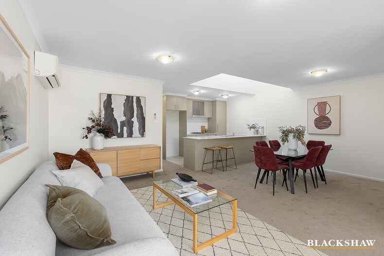 99 Burrumarra Avenue Ngunnawal