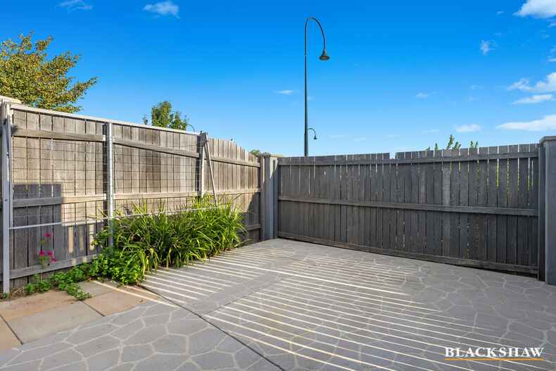 99 Burrumarra Avenue Ngunnawal