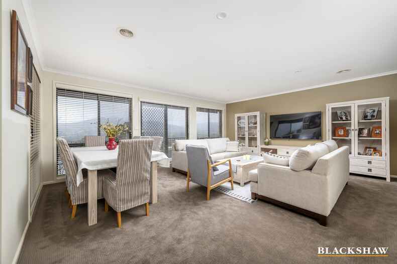 9 Favell Place  Gordon