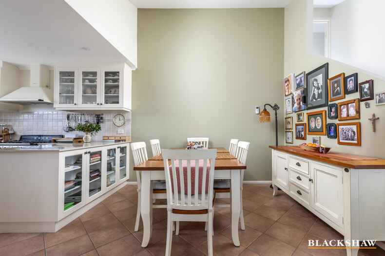 9 Favell Place  Gordon