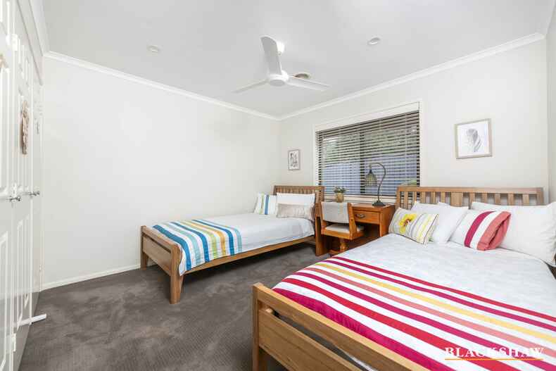 9 Favell Place  Gordon