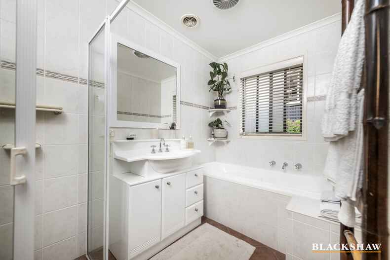 9 Favell Place  Gordon