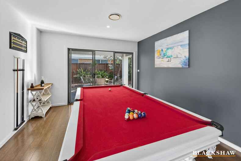 6 Bagarin Avenue Tomakin