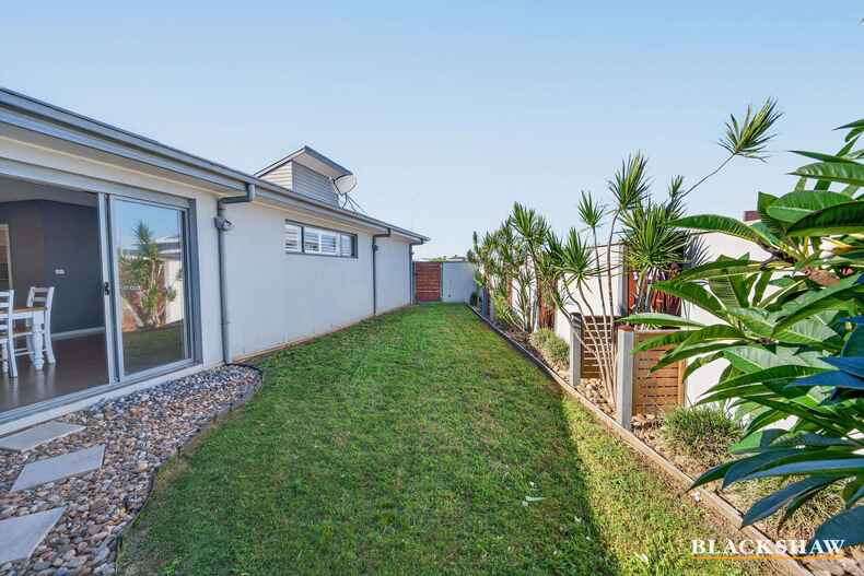 6 Bagarin Avenue Tomakin