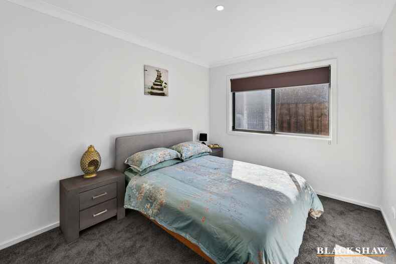 6 Bagarin Avenue Tomakin