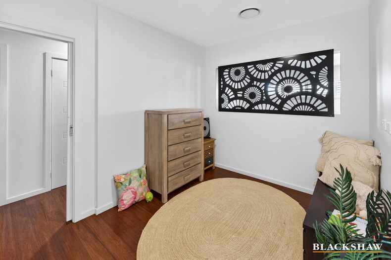 6 Bagarin Avenue Tomakin