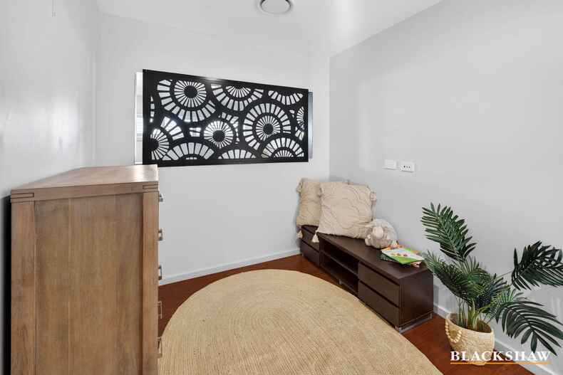 6 Bagarin Avenue Tomakin