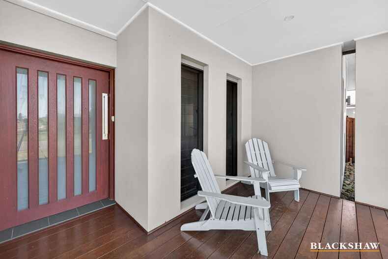 6 Bagarin Avenue Tomakin