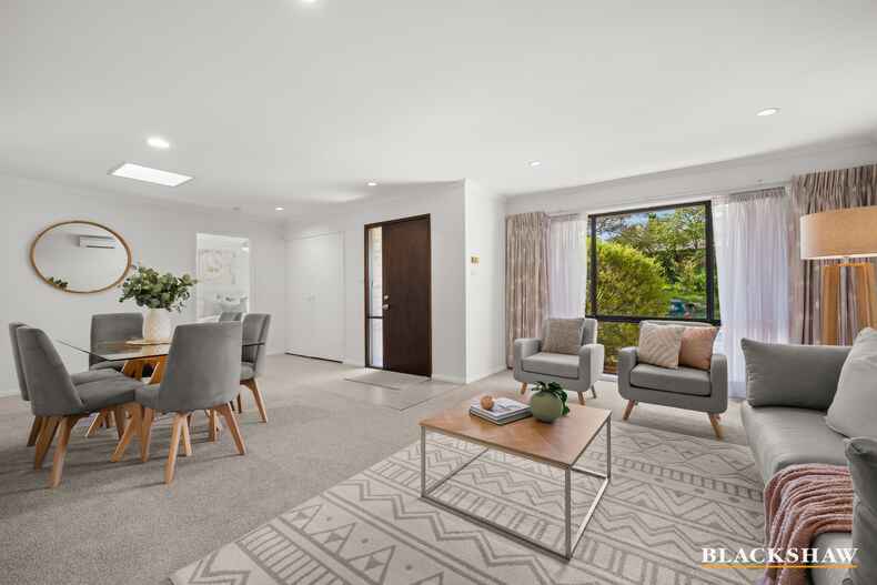 2/6 Gladman Close Isaacs