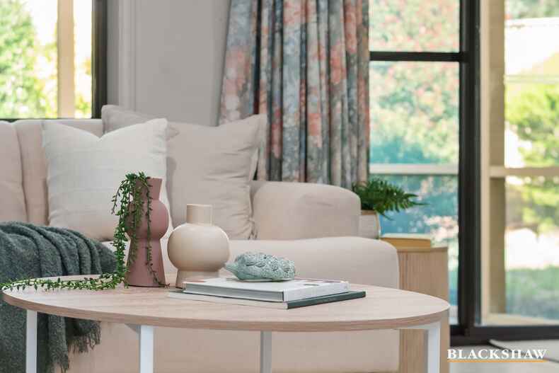 2/6 Gladman Close Isaacs