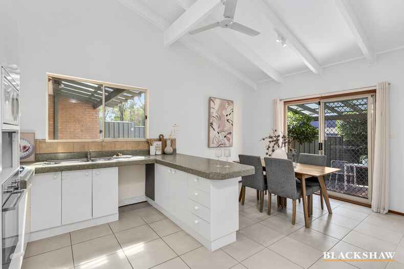 12 Bonrook Street Hawker