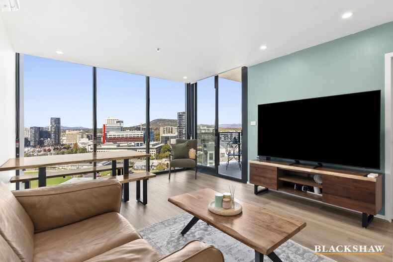 154/9 Irving Street Phillip