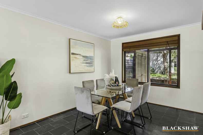 6 McArthur Place Latham