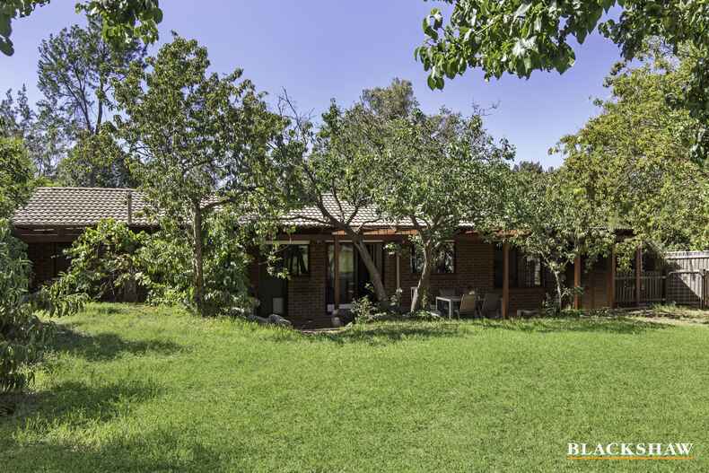 6 McArthur Place Latham