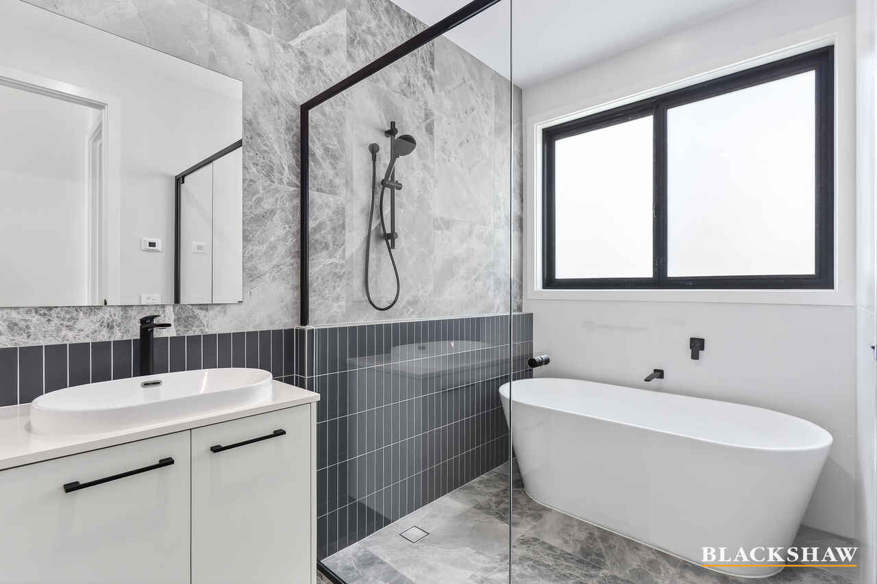 10 Perry Drive Chapman