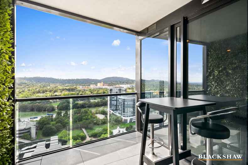 2301/15 Bowes Street  Phillip