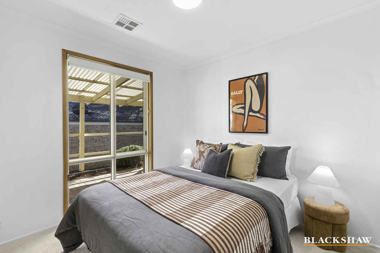 6 Randall Close Dunlop