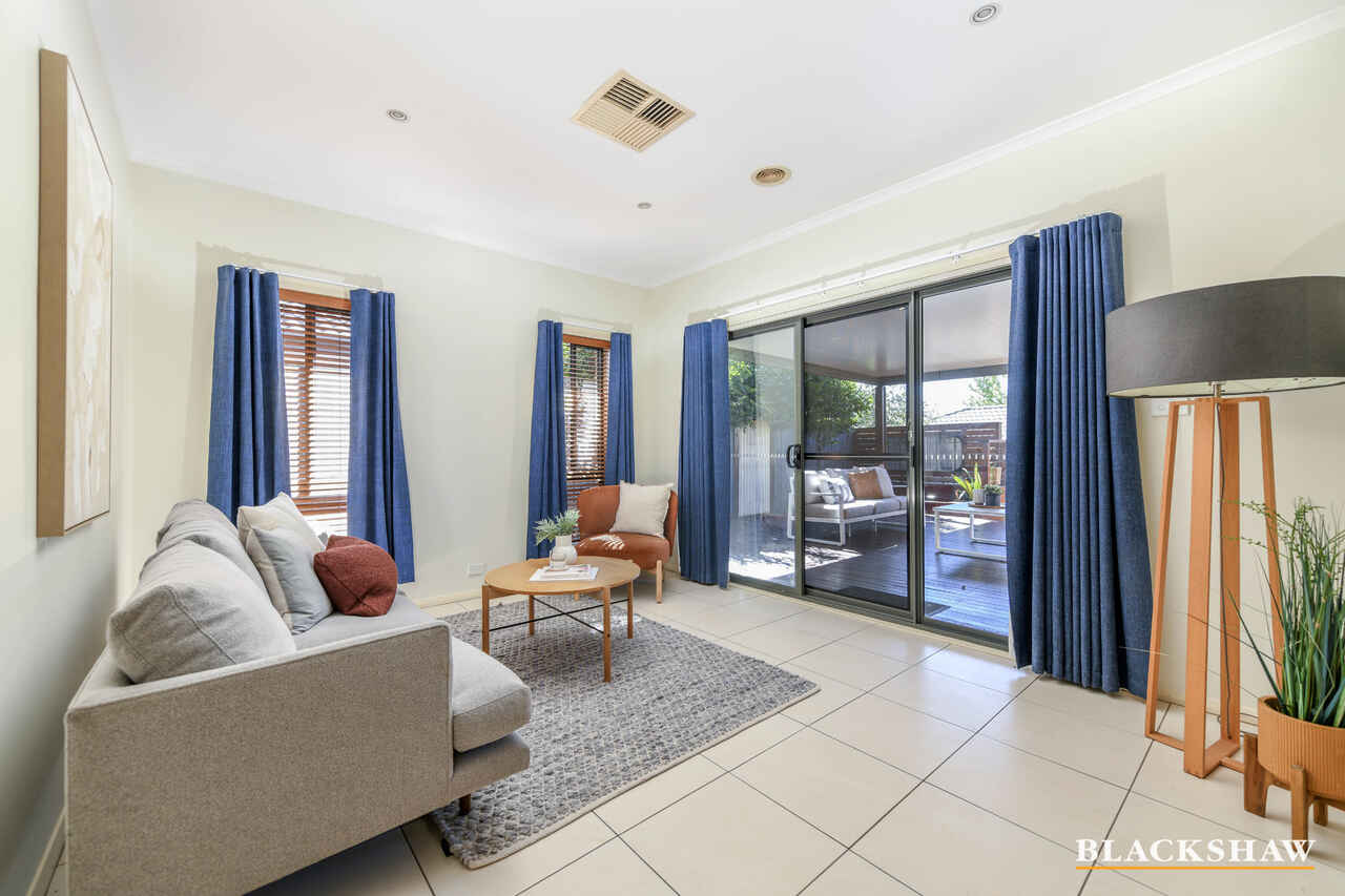 1/12 Redwater Place Amaroo