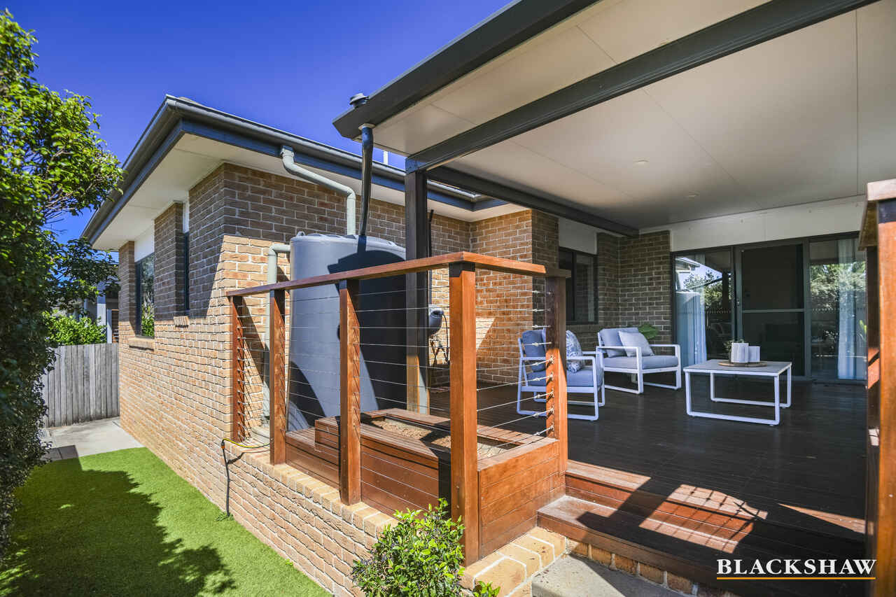 1/12 Redwater Place Amaroo