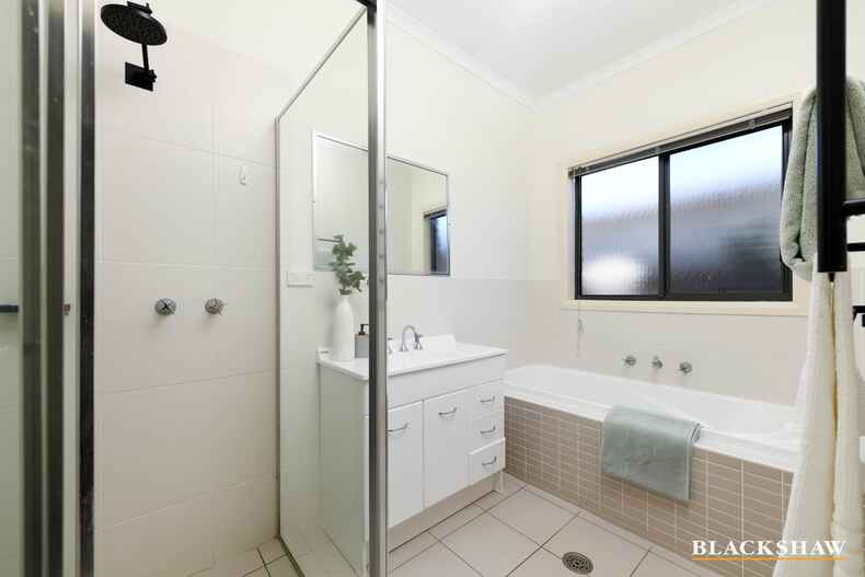 1/12 Redwater Place Amaroo 1/12 Redwater Place Amaroo