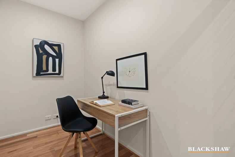 10/44 Tishler Street Wright