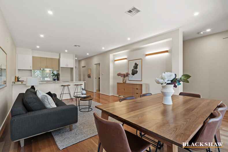 10/44 Tishler Street Wright