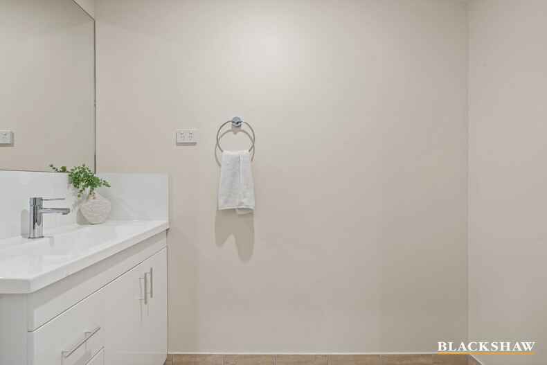 10/44 Tishler Street Wright