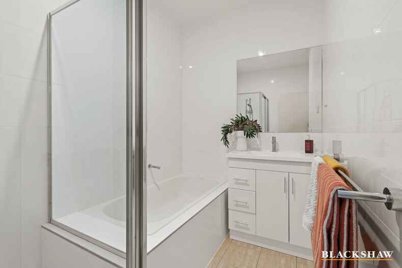 10/44 Tishler Street Wright