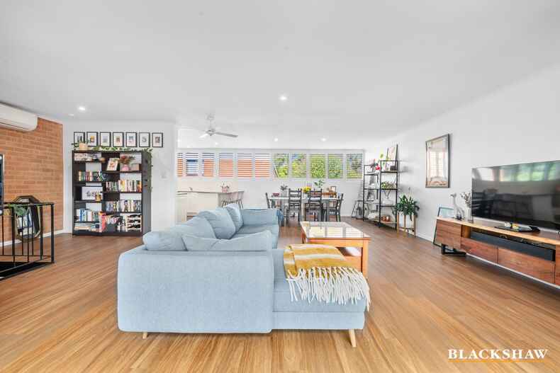 4/8 Longerenong Street Farrer