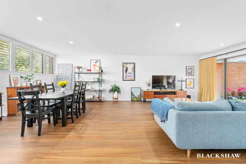 4/8 Longerenong Street Farrer