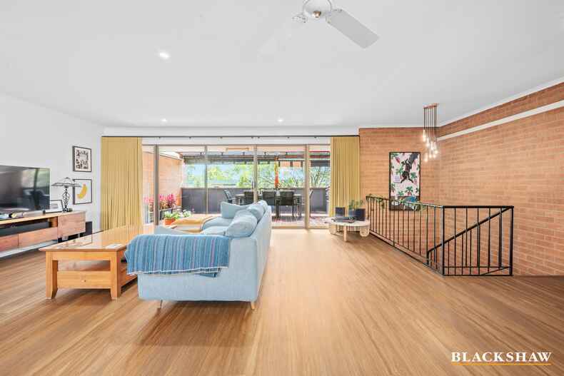 4/8 Longerenong Street Farrer